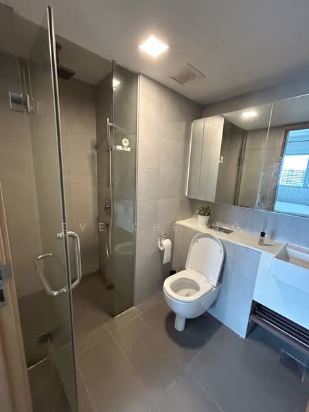 Eight Riversuites, 6 Whampoa East, 1 Bedroom, 441 sqft, Condominium For Rent, by Eve Cheong, 25590637 - Bathroom - PropertyGuru.com.sg