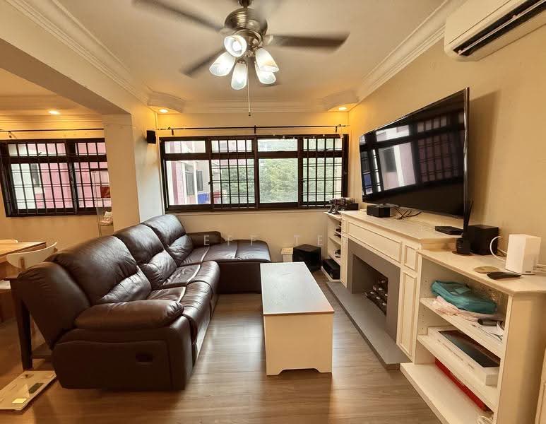 35 Jalan Rumah Tinggi, 35 Jalan Rumah Tinggi, Alexandra / Commonwealth, 3 Bedrooms, 1,324 sqft, HDB Flat For Rent, by Jeff Tey, 25590706 - Living Room - PropertyGuru.com.sg