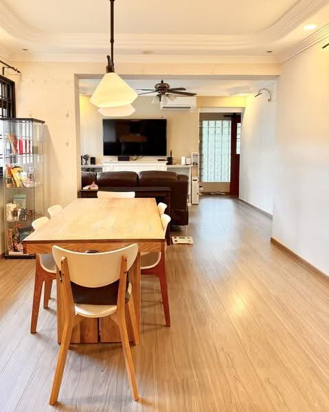 35 Jalan Rumah Tinggi, 35 Jalan Rumah Tinggi, Alexandra / Commonwealth, 3 Bedrooms, 1,324 sqft, HDB Flat For Rent, by Jeff Tey, 25590706 - Dining Room - PropertyGuru.com.sg