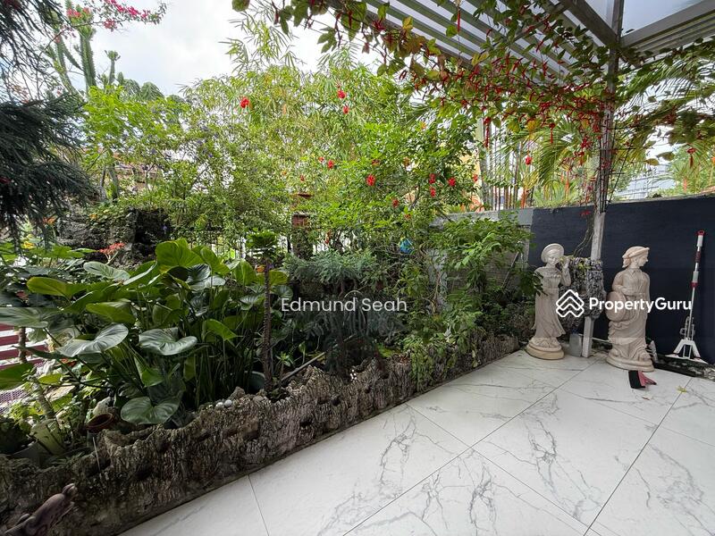 For Sale - ★ Kovan ★ Lovingly Maintained Semi-D ★