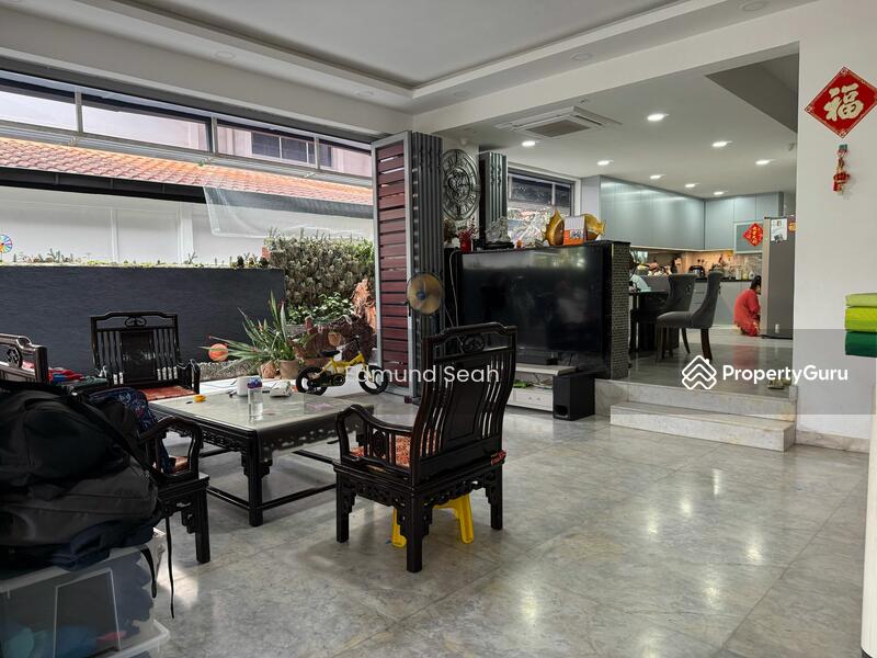 For Sale - ★ Kovan ★ Lovingly Maintained Semi-D ★