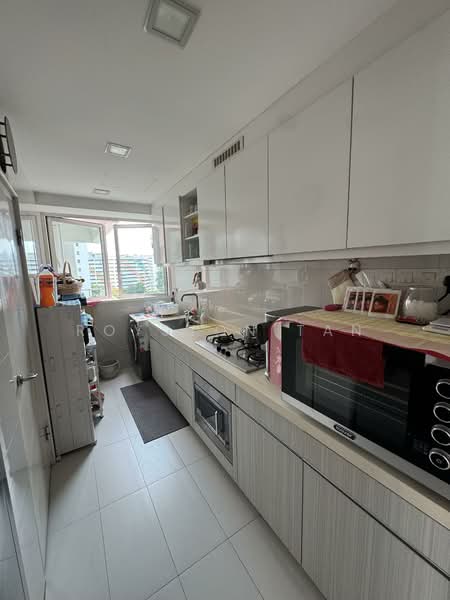 1 Canberra Executive Condominium For Sale at S$ 1,428,000 | PropertyGuru Singapore - Kitchen