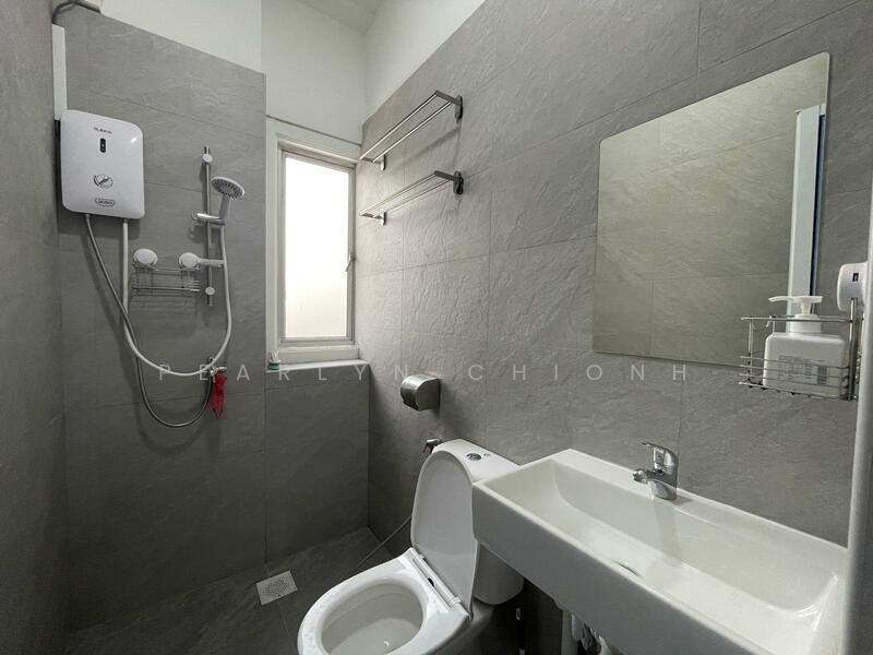 Studio near Pasir Panjang MRT, , Studio, 320 sqft, Terraced House For Rent, by Pearlyn Chionh, 25591552 - Bathroom - PropertyGuru.com.sg