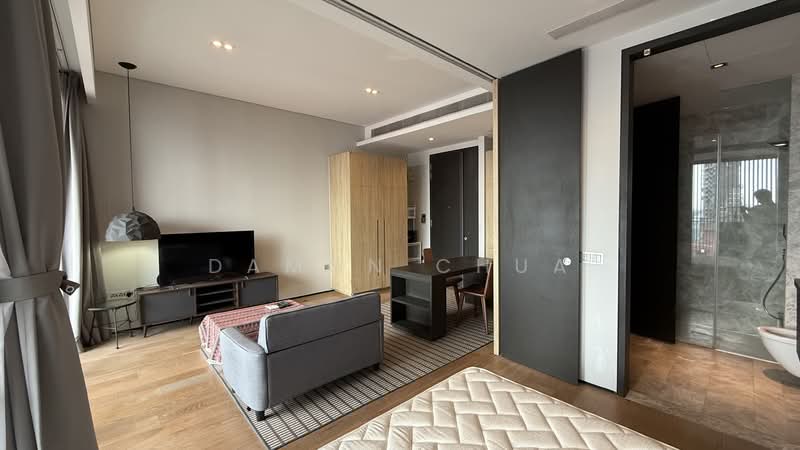 OUE Twin Peaks Condominium For Sale at S$ 1,200,000 | PropertyGuru Singapore - Living Room