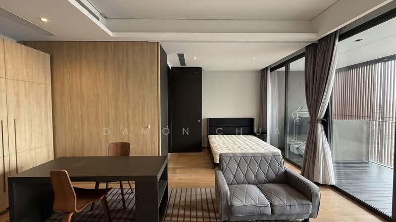 OUE Twin Peaks Condominium For Sale at S$ 1,200,000 | PropertyGuru Singapore - Bedroom