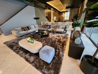 For Sale - V on Shenton