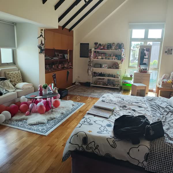 ⭐️ ⭐️LANDED7772@OPERA ESTATE ⭐️966_77772, Cozy 2sty Detached with basement & attic, 5 Bedrooms, 6,212 sqft, Detached House For Sale, by Teresa Tan, 25591779 - Bedroom - PropertyGuru.com.sg