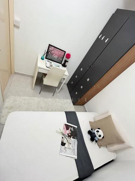 Central Green, 9 Jalan Membina, Alexandra / Commonwealth, Room Rental, 130 sqft, Condominium For Rent, by Connie Seah, 25591876 - Bedroom - PropertyGuru.com.sg