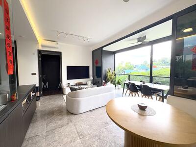 For Sale - Hyll on Holland