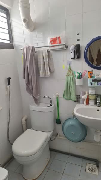 110 Yishun Ring Road HDB Flat For Sale at S$ 450,000 | PropertyGuru Singapore - Bathroom