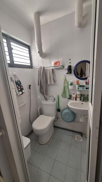 110 Yishun Ring Road HDB Flat For Sale at S$ 450,000 | PropertyGuru Singapore - Bathroom