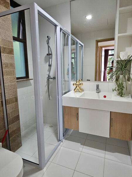 Varsity Park Condominium, 76 West Coast Road, Room Rental, 180 sqft, Condominium For Rent, by Yohanna Lie, 25592194 - Bathroom - PropertyGuru.com.sg