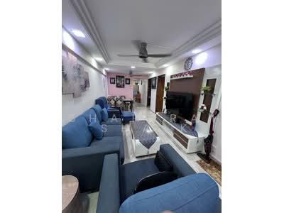 For Sale - 215 Tampines Street 23