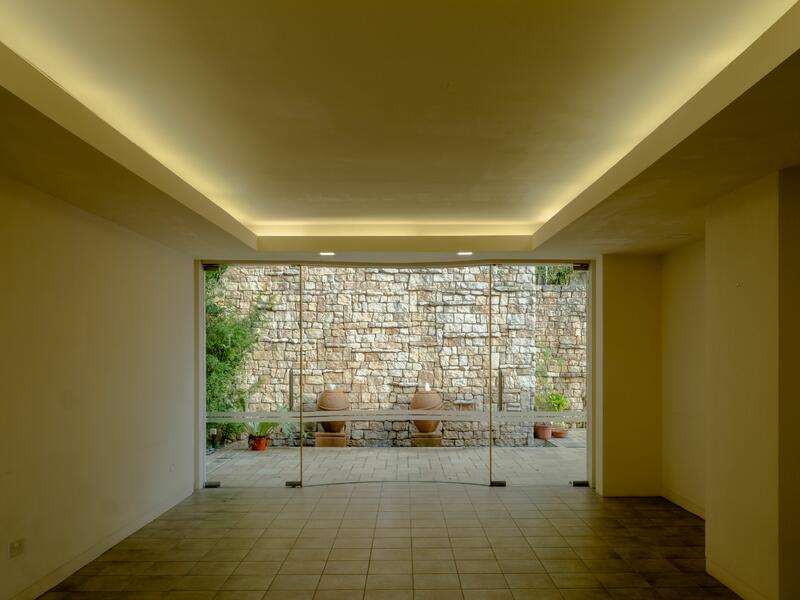 For Rent - ** NASSIM HILLTOP TROPICAL BUNGALOW FOR RENT ** SOLE MARKETING AGENT