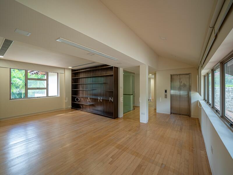 For Rent - ** NASSIM HILLTOP TROPICAL BUNGALOW FOR RENT ** SOLE MARKETING AGENT