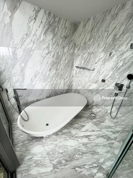 Bathtub