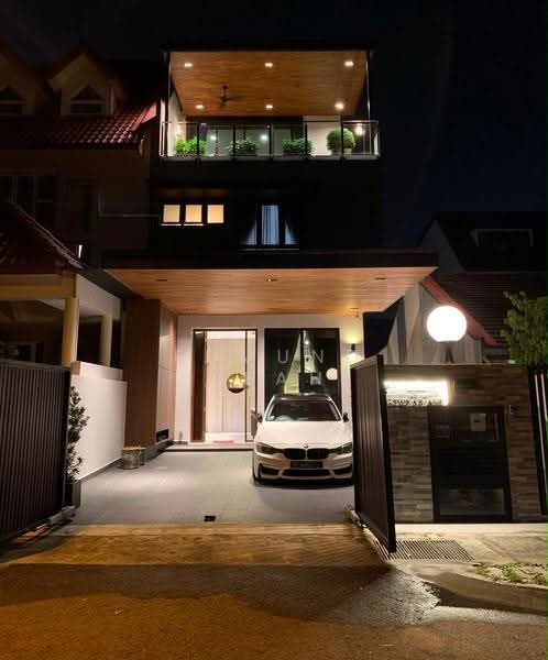 ★ Serangoon Garden Estate ★ Modern, Lovingly Maintained Semi-Detached ★, Serangoon Garden Estate | Tavistock MRT |, Hougang / Punggol / Sengkang, 4 Bedrooms, 4,000 sqft, Semi-Detached House For Sale, by Edmund Seah, 25592410 - Exterior - PropertyGuru.com.sg