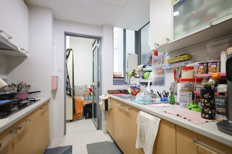 Tanamera Crest Condominium For Sale at S$ 1,380,000 | PropertyGuru Singapore - Kitchen