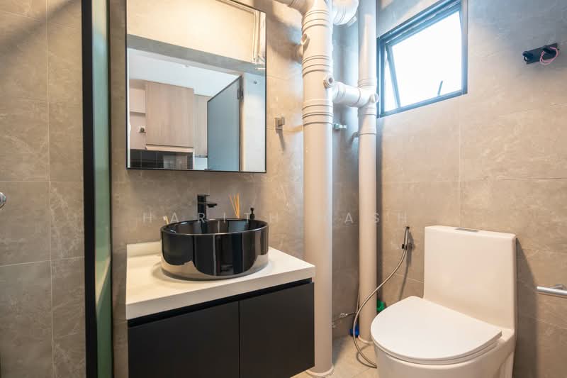 687D Choa Chu Kang Drive, 687D Choa Chu Kang Drive, 1 Bedroom, 1,184 sqft, HDB Flat For Rent, by Harith Nash, 25593232 - Common Bathroom - PropertyGuru.com.sg