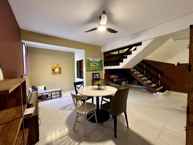 Chun Tin Court, 13A Yuk Tong Avenue, Room Rental, 150 sqft, Walk-up Apartment For Rent, by Elizabeth Mok, 25593652 - Dining Room - PropertyGuru.com.sg