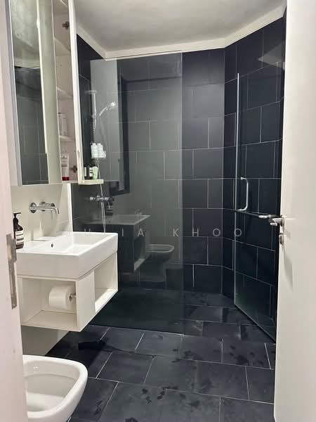 Village @ Pasir Panjang, 463 Pasir Panjang Road, 2 Bedrooms, 829 sqft, Condominium For Rent, by Julia Khoo, 25594623 - PropertyGuru.com.sg