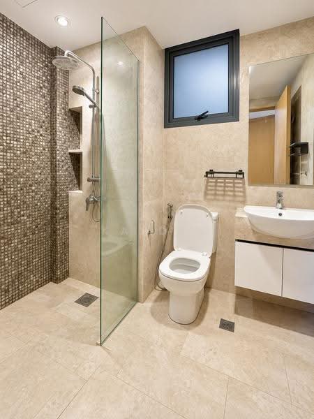 La Fiesta, 58 Sengkang Square, Hougang / Punggol / Sengkang, 2 Bedrooms, 732 sqft, Condominium For Rent, by Kayden Siow, 25594682 - Bathroom - PropertyGuru.com.sg