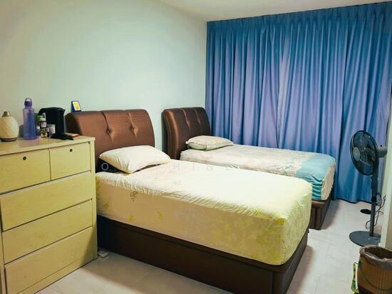 For Rent - 882 Tampines Street 84