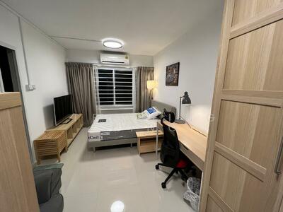 For Sale - People's Park Complex