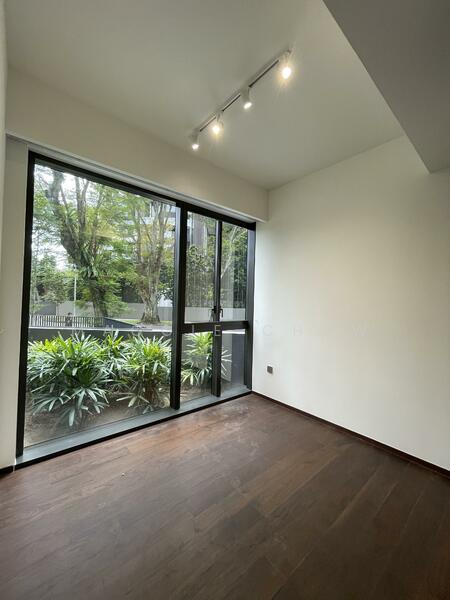 For Sale - Leedon Green