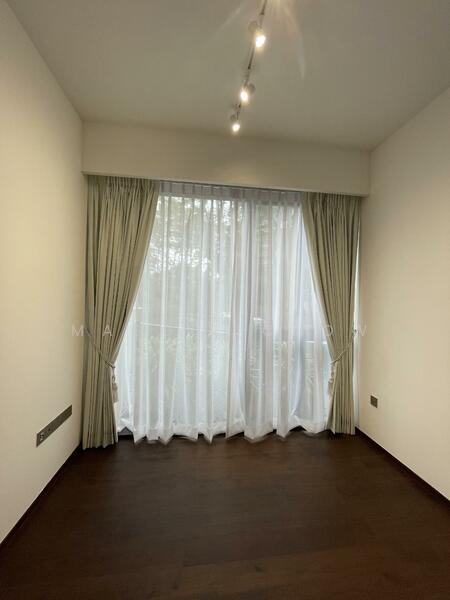 For Sale - Leedon Green