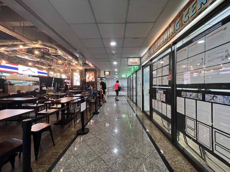 Coronation Shopping Plaza, 587 Bukit Timah Road, Tanglin / Holland / Bukit Timah, 538 sqft, Mall Shop For Sale, by Alvin Chua, 25595118 - Corridor - CommercialGuru.com.sg