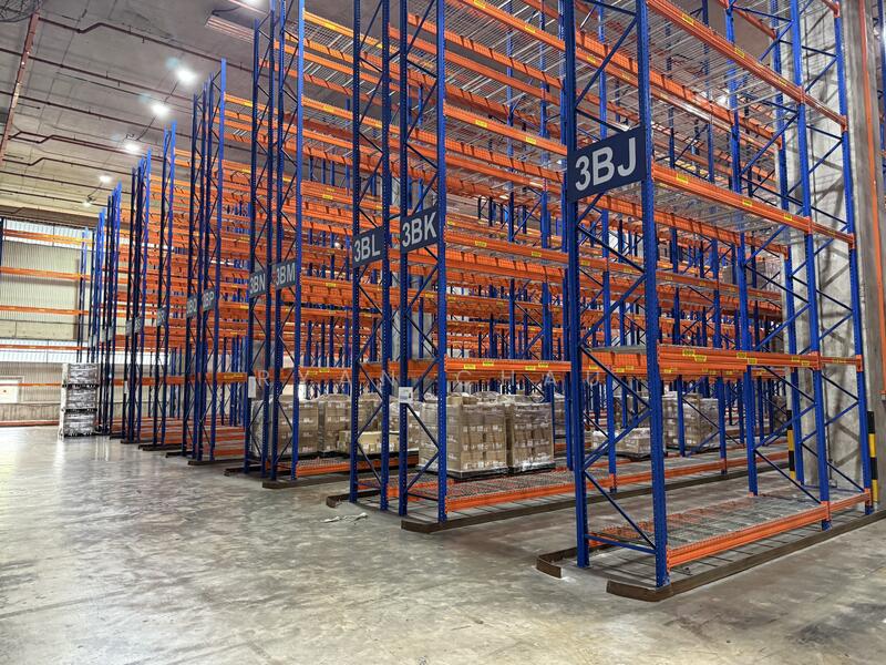 Ground | 11m Clear | 7 Bays + 3 Large Roller Shutter @ Jurong, Jurong, Boon Lay / Jurong / Tuas, 49,000 sqft, Warehouse For Rent, by Ryan Chau, 25595230 - CommercialGuru.com.sg