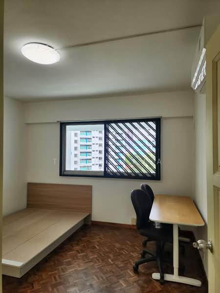 910 Jurong West Street 91, 910 Jurong West Street 91, 4 Bedrooms, 1,600 sqft, HDB Flat For Rent, by Thng Lisa, 25595330 - Study room - PropertyGuru.com.sg