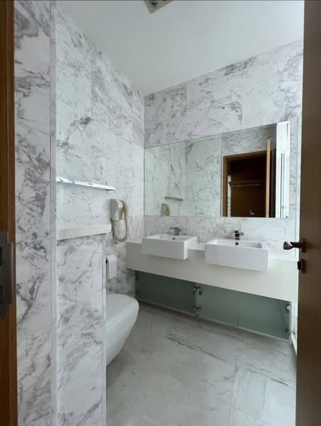 One Devonshire, 1 Devonshire Road, 4 Bedrooms, 1,550 sqft, Condominium For Rent, by Winnie Toh, 25595361 - Bathroom - PropertyGuru.com.sg