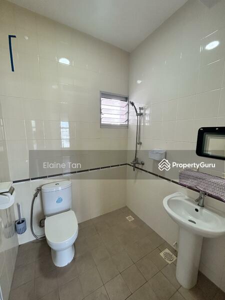 Common Bathroom