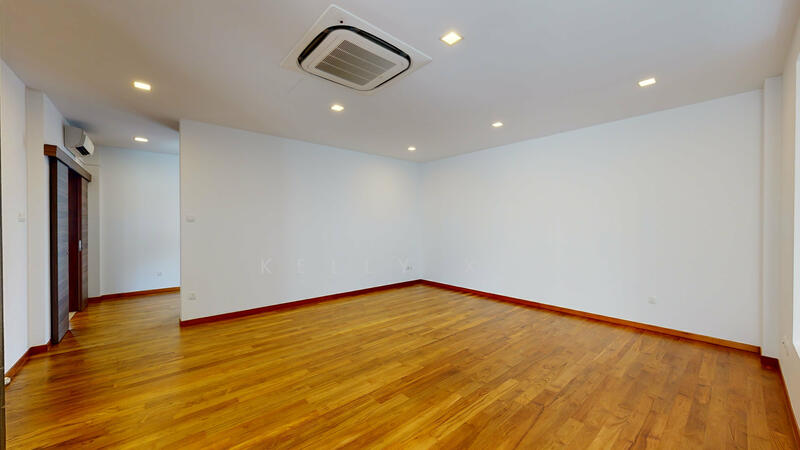 For Sale - Oxley Road