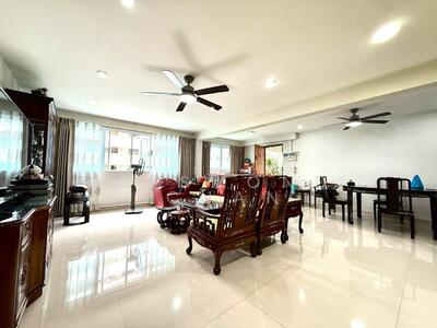 For Sale - 142 Bedok Reservoir Road