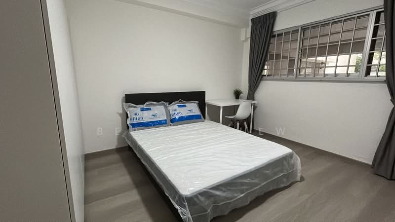 207 Bukit Batok Street 21, 207 Bukit Batok Street 21, 2 Bedrooms, 700 sqft, HDB Flat For Rent, by Bertha Chew, 25596588 - Bedroom 2 - PropertyGuru.com.sg