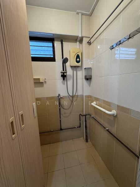 38 Telok Blangah Rise, , 1,446 sqft, Shop / Shophouse For Sale, by Danny Ee, 25596722 - Bathroom - CommercialGuru.com.sg