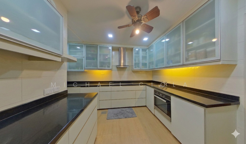 Astrid Meadows Condominium For Sale at S$ 6,198,000 | PropertyGuru Singapore - Kitchen