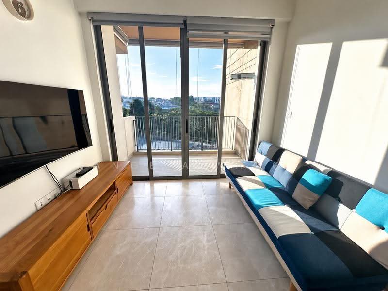 The Glades, 20 Bedok Rise, Bedok / Upper East Coast, 2 Bedrooms, 624 sqft, Condominium For Sale, by Angela Wang, 25596852 - Living Room - PropertyGuru.com.sg