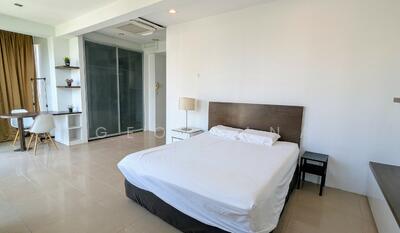 For Rent - Mackenzie Regency