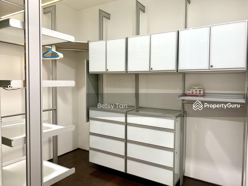 L2 Back Room W I Dresser