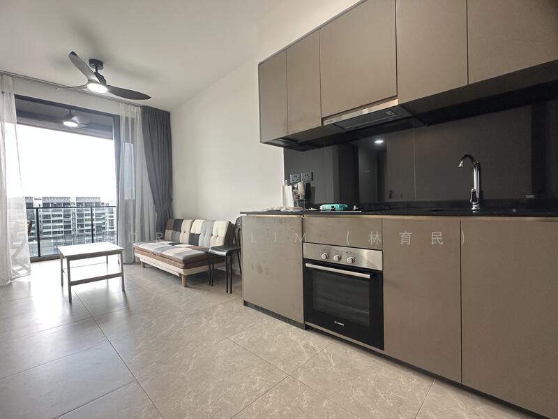 Park Colonial, 10 Woodleigh Lane, 2 Bedrooms, 635 sqft, Condominium For Rent, by Cedric Lim (林育民), 25597208 - PropertyGuru.com.sg