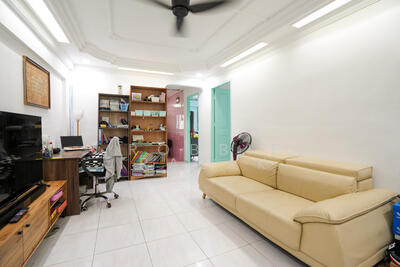 For Sale - 247 Jurong East Street 24