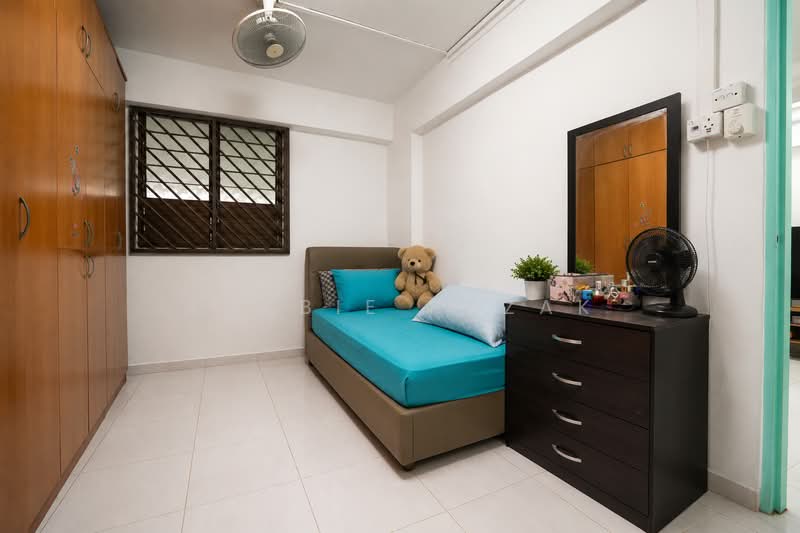 247 Jurong East Street 24, 247 Jurong East Street 24, 2 Bedrooms, 732 sqft, HDB Flat For Sale, by Robbie Razak, 25597720 - Bedroom - PropertyGuru.com.sg