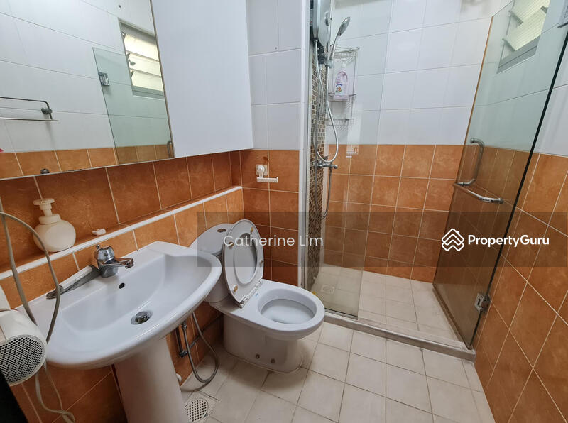 For Rent - 61C Strathmore Avenue