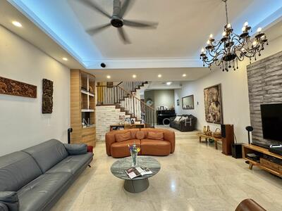 For Sale - Rarely Available! New Listing! Holland