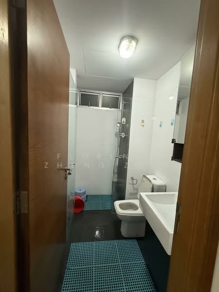 The Parc Condominium, 1 West Coast Walk, 3 Bedrooms, 1,217 sqft, Condominium For Rent, by Florence Zheng Zhen, 25598355 - Bathroom - PropertyGuru.com.sg