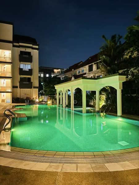 Palm Mansions, 345 Pasir Panjang Road, Room Rental, 120 sqft, Apartment For Rent, by Meiling Hua, 25598567 - Pool - PropertyGuru.com.sg